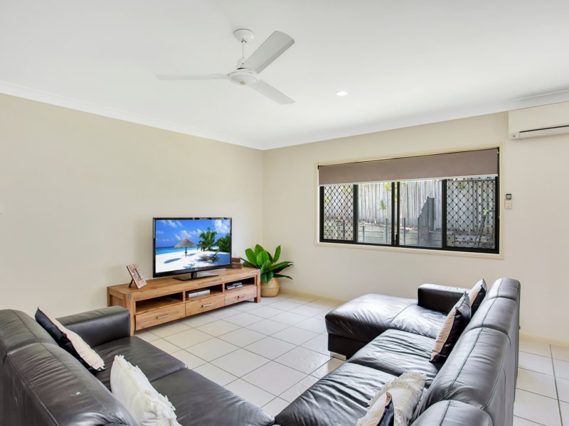 Photo - 3 Schneid Street, Mudgeeraba QLD 4213 - Image 15