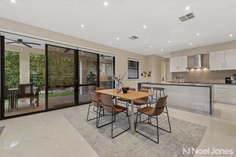 Photo - 3 Scurry Drive, Croydon VIC 3136 - Image 3