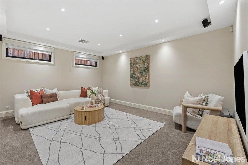 Photo - 3 Scurry Drive, Croydon VIC 3136 - Image 5