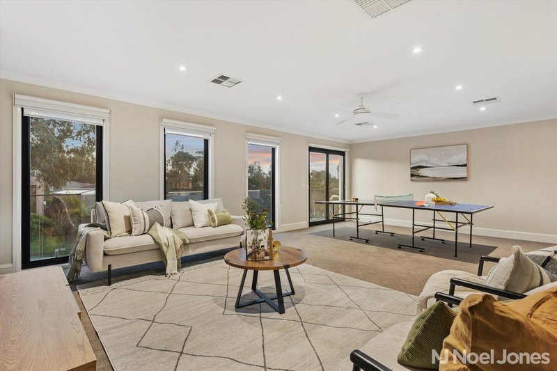 Photo - 3 Scurry Drive, Croydon VIC 3136 - Image 8
