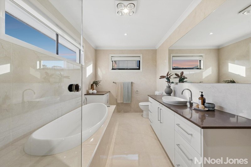 Photo - 3 Scurry Drive, Croydon VIC 3136 - Image 9