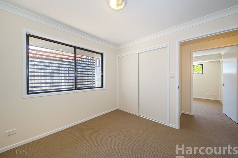 Photo - 3 Seabreeze Ct , Sandstone Point QLD 4511 - Image 8