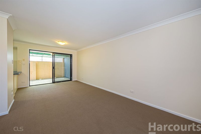 Photo - 3 Seabreeze Ct , Sandstone Point QLD 4511 - Image 13