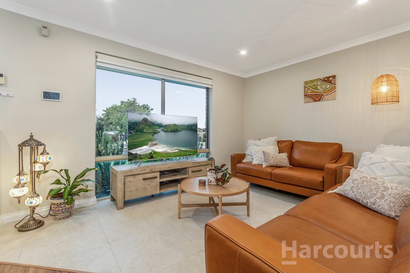 Photo - 3 Seabrook Grove, Clarkson WA 6030 - Image 3