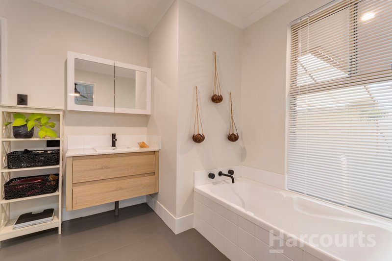 Photo - 3 Seabrook Grove, Clarkson WA 6030 - Image 13