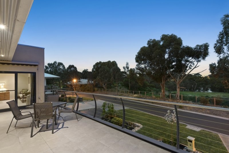 Photo - 3 Searle Close, Werribee VIC 3030 - Image 13