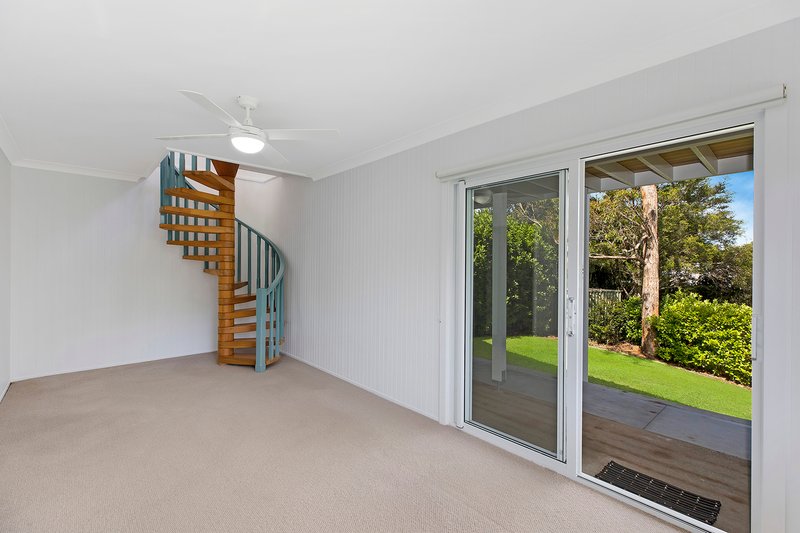 Photo - 3 Seasound Crescent, North Avoca NSW 2260 - Image 9