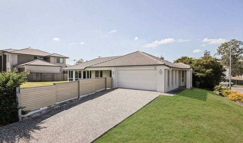 Photo - 3 Seeana Crescent, Bridgeman Downs QLD 4035 - Image 1