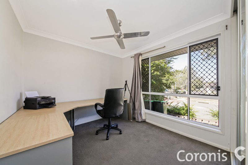 Photo - 3 Seeana Crescent, Bridgeman Downs QLD 4035 - Image 5