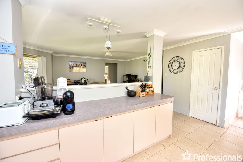 Photo - 3 Sennet Lane, Warnbro WA 6169 - Image 4