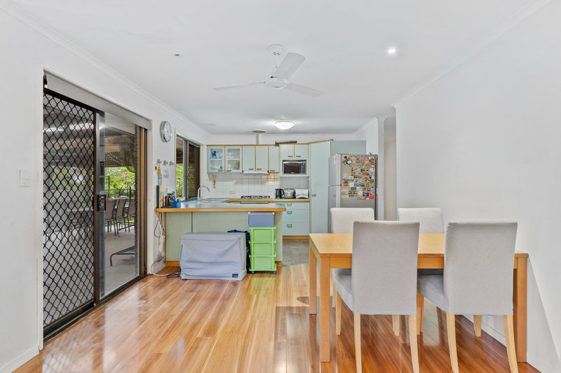 Photo - 3 Settler Place, Edens Landing QLD 4207 - Image 5