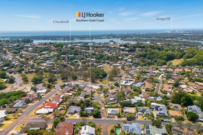 Photo - 3 Shamrock Avenue, Banora Point NSW 2486 - Image 7