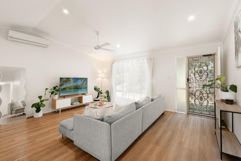 Photo - 3 Shamrock Avenue, Banora Point NSW 2486 - Image 12