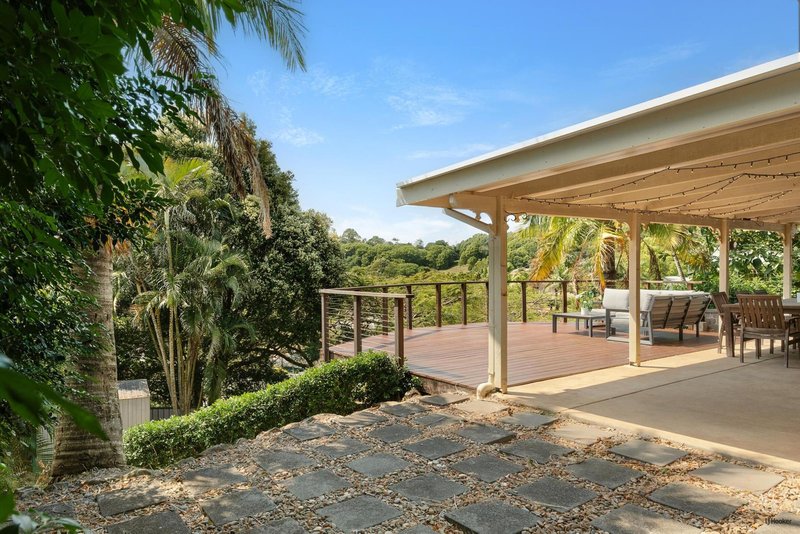 Photo - 3 Shamrock Avenue, Banora Point NSW 2486 - Image 18