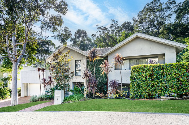 Photo - 3 Sherbrooke Crescent, Castle Hill NSW 2154 - Image 1
