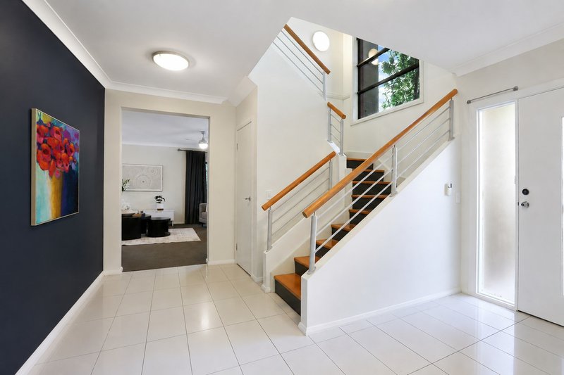 Photo - 3 Sherbrooke Crescent, Castle Hill NSW 2154 - Image 2