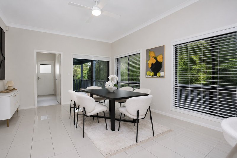 Photo - 3 Sherbrooke Crescent, Castle Hill NSW 2154 - Image 3