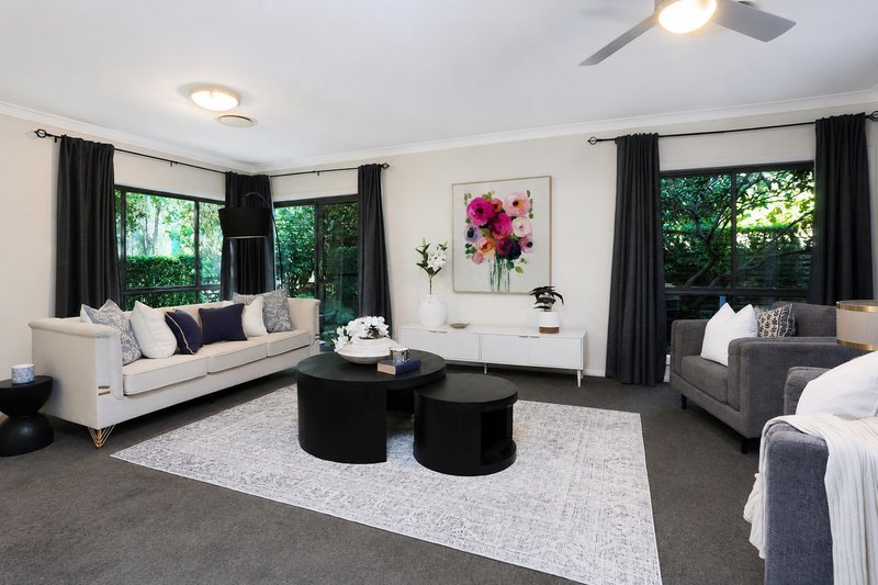 Photo - 3 Sherbrooke Crescent, Castle Hill NSW 2154 - Image 7