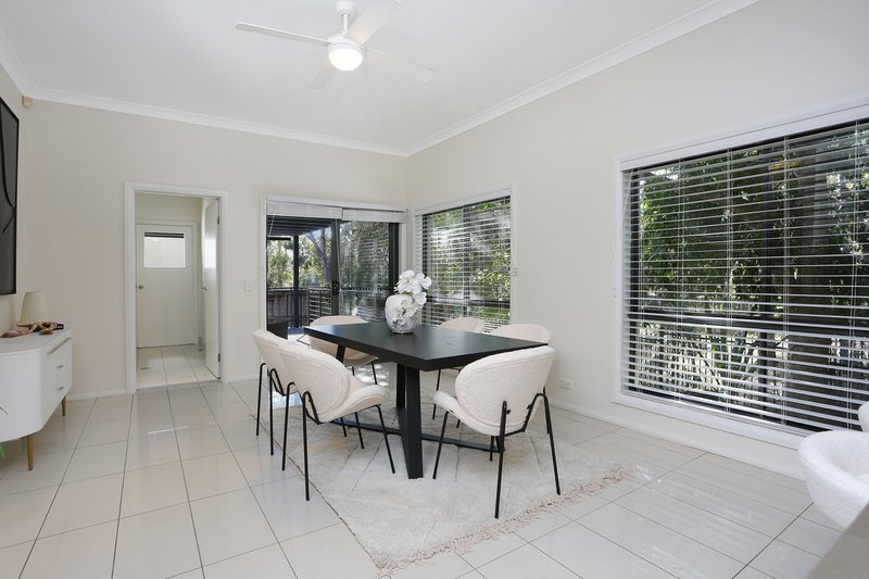 Photo - 3 Sherbrooke Crescent, Castle Hill NSW 2154 - Image 8