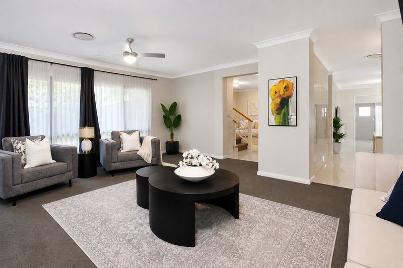 Photo - 3 Sherbrooke Crescent, Castle Hill NSW 2154 - Image 9