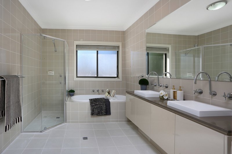 Photo - 3 Sherbrooke Crescent, Castle Hill NSW 2154 - Image 16