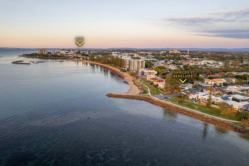 Photo - 3 Shields Street, Redcliffe QLD 4020 - Image 3