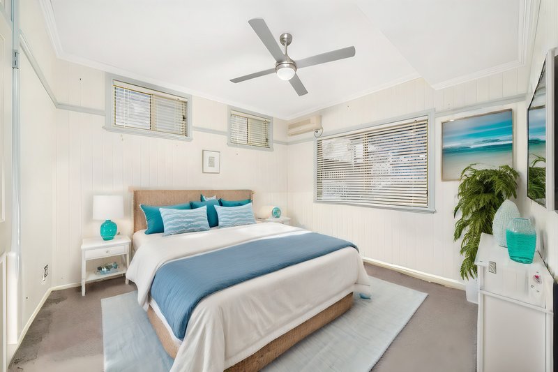 Photo - 3 Shields Street, Redcliffe QLD 4020 - Image 17