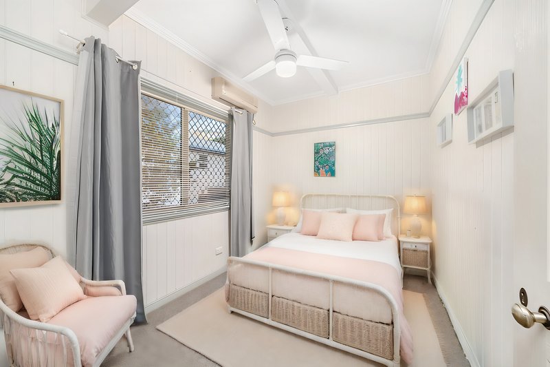 Photo - 3 Shields Street, Redcliffe QLD 4020 - Image 19