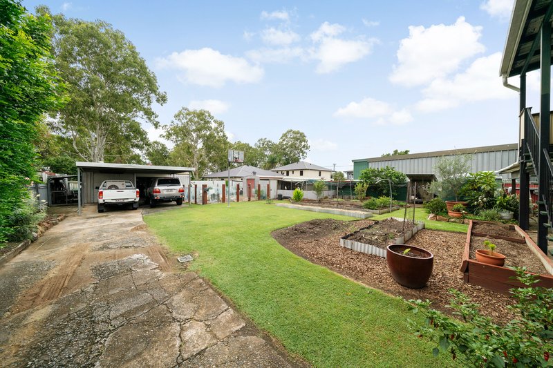 Photo - 3 Short Street, Loganlea QLD 4131 - Image 2