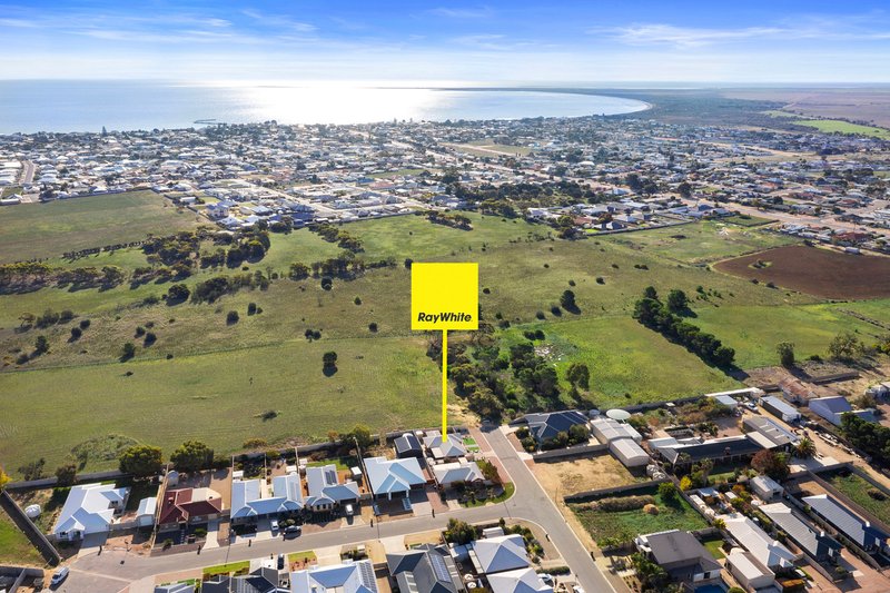 Photo - 3 Shorter Street, Moonta Bay SA 5558 - Image 9