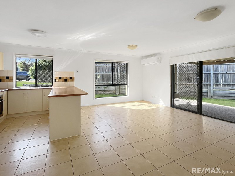 Photo - 3 Siffleet Street, Bellbird Park QLD 4300 - Image 5