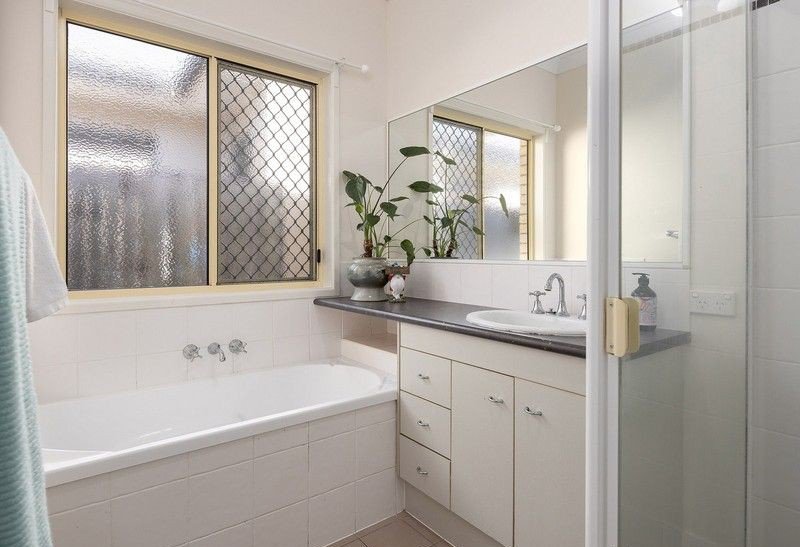 Photo - 3 Silkpod Court, North Lakes QLD 4509 - Image 8