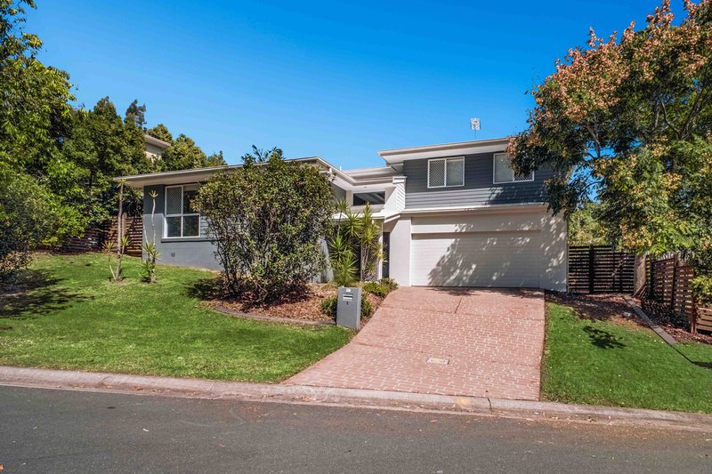 Photo - 3 Silver Dawn Crescent, Oxenford QLD 4210 - Image 1