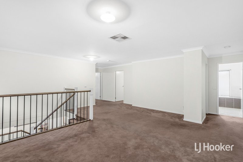 Photo - 3 Silverbay Avenue, Point Cook VIC 3030 - Image 14