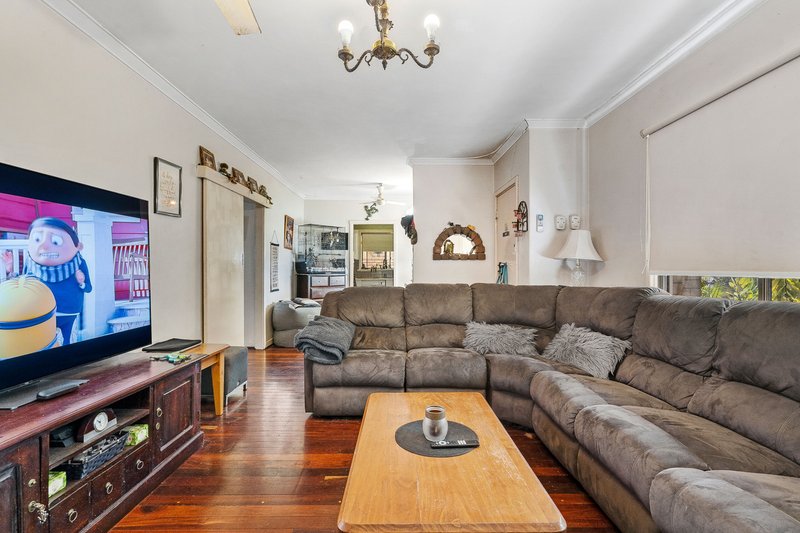 Photo - 3 Simmonds Street, Morley WA 6062 - Image 2