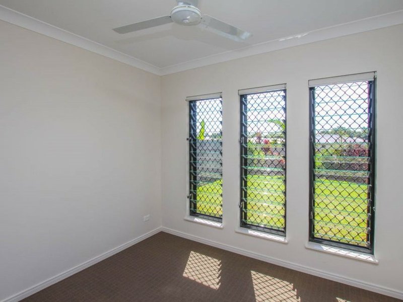 Photo - 3 Simpkin Close, Edmonton QLD 4869 - Image 5