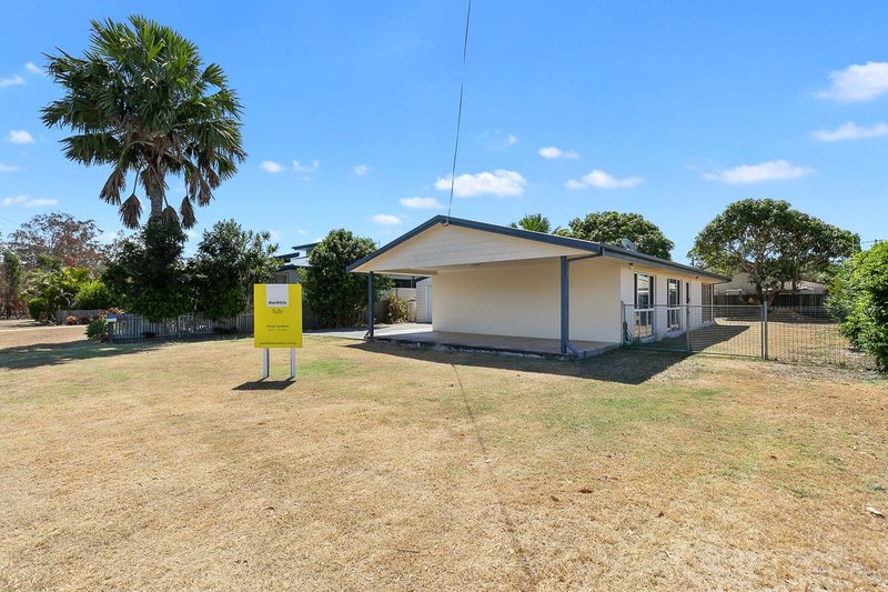 Photo - 3 Simpson Street, Burrum Heads QLD 4659 - Image 3