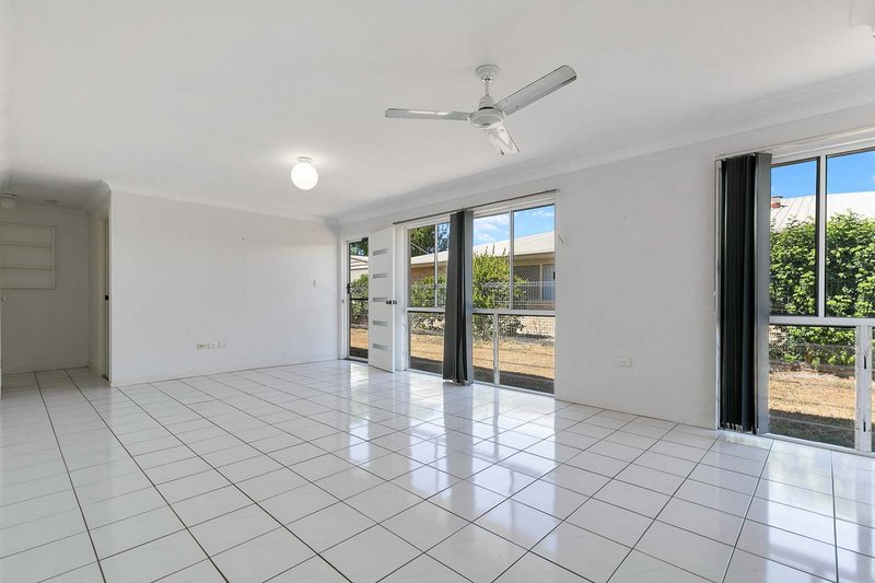 Photo - 3 Simpson Street, Burrum Heads QLD 4659 - Image 6