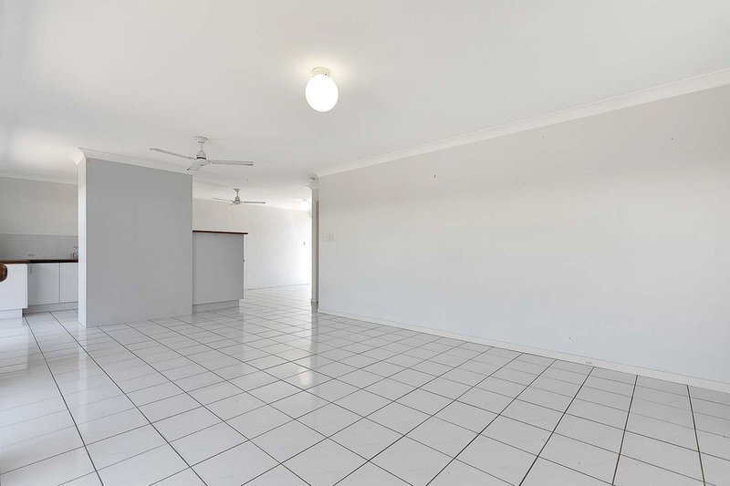 Photo - 3 Simpson Street, Burrum Heads QLD 4659 - Image 7