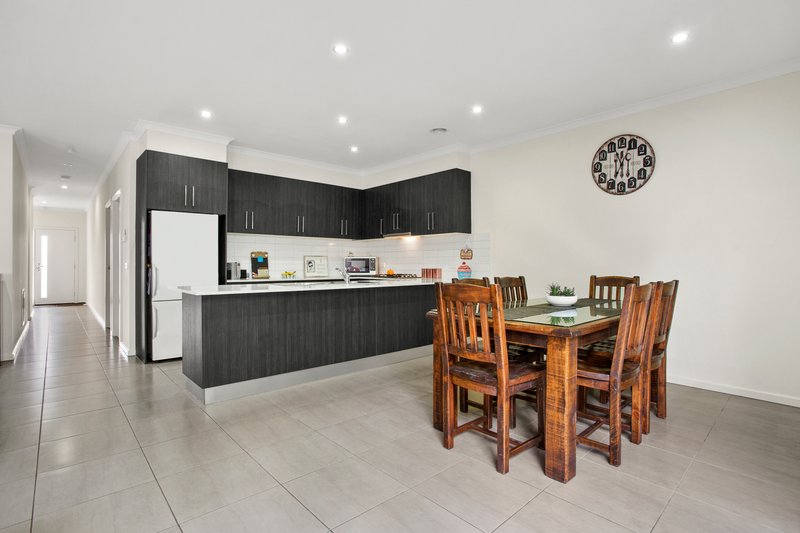 Photo - 3 Skeeter Drive, Mernda VIC 3754 - Image 3