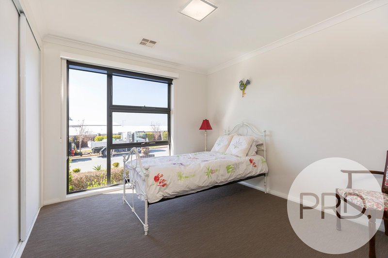 Photo - 3 Skewes Street, Casey ACT 2913 - Image 25