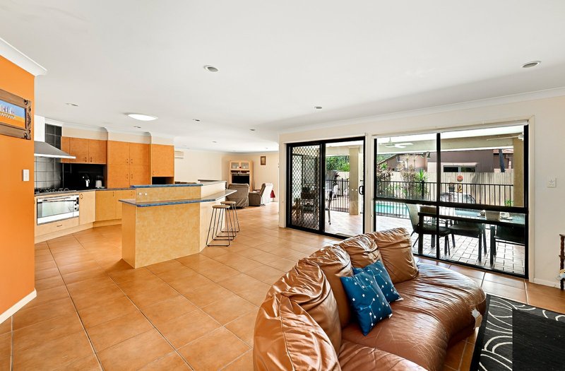 Photo - 3 Skipper Place, Twin Waters QLD 4564 - Image 3