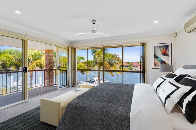 Photo - 3 Skysail Ct , Banksia Beach QLD 4507 - Image 2