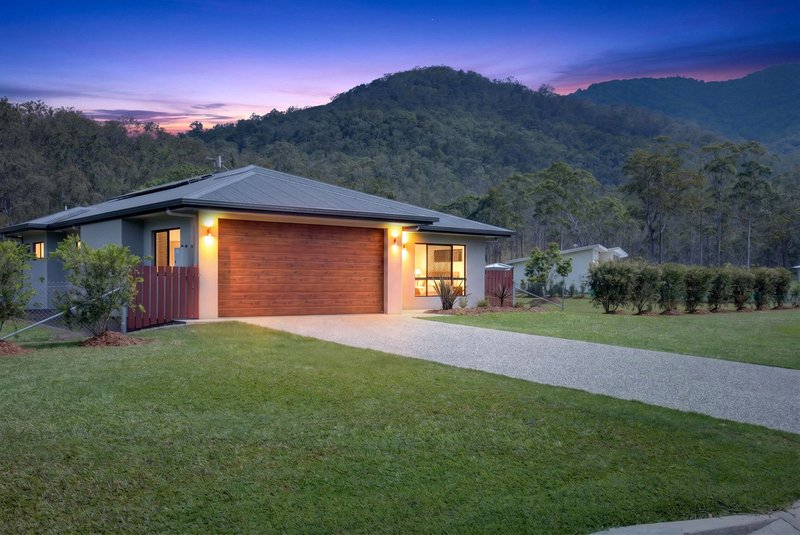 Photo - 3 Small Close, Carrington QLD 4883 - Image 1