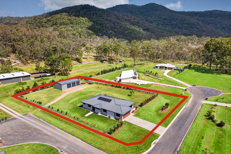 Photo - 3 Small Close, Carrington QLD 4883 - Image 2