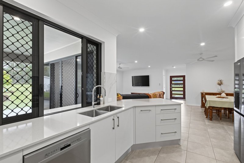 Photo - 3 Small Close, Carrington QLD 4883 - Image 6