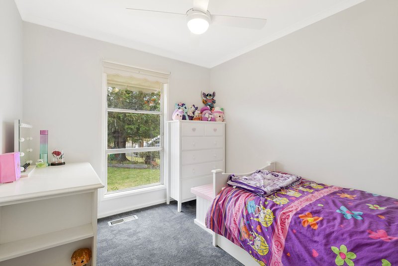 Photo - 3 Snow Court, Darley VIC 3340 - Image 10