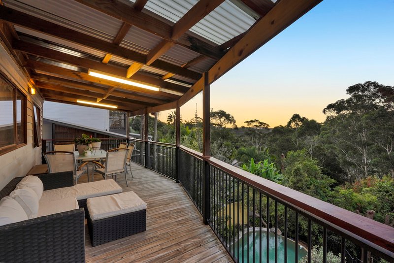 Photo - 3 Solander Road, Avoca Beach NSW 2251 - Image 2