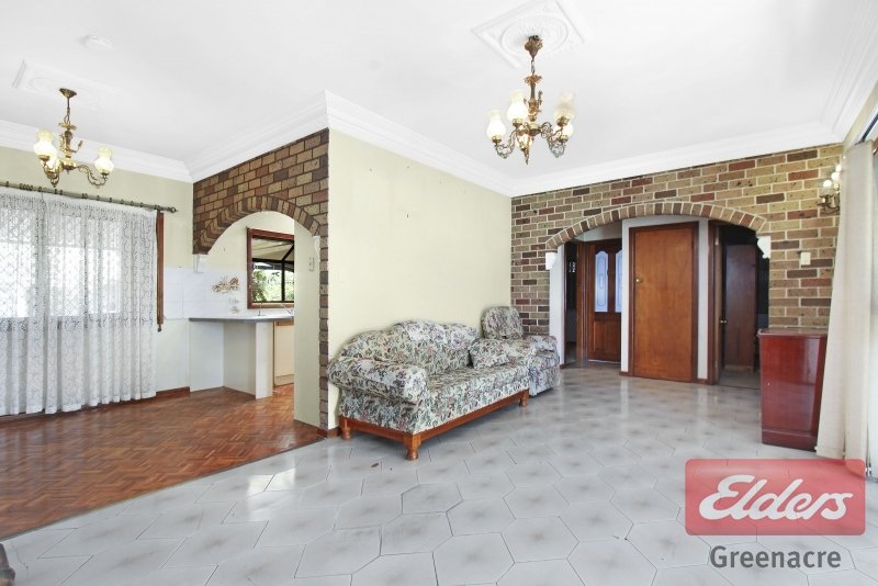 Photo - 3 Solomon Court, Greenacre NSW 2190 - Image 2