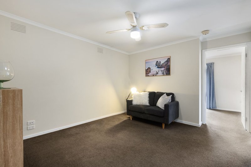 Photo - 3 Solway Close, Ferntree Gully VIC 3156 - Image 4